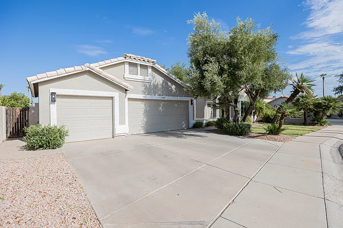 904 S Dolphin Dr — Photo 1