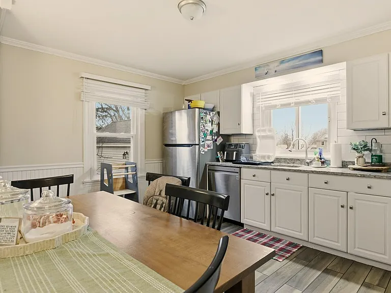 23 Cypress St — Photo 7