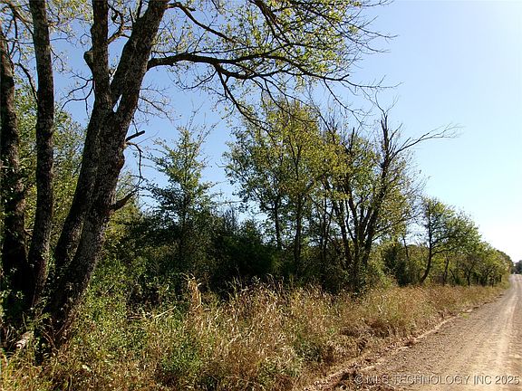 4th image of N 134th St W