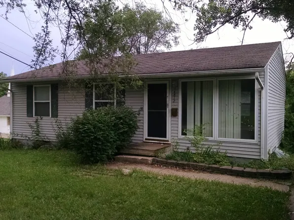 14812 Bellaire Ave, Grandview, MO 64030