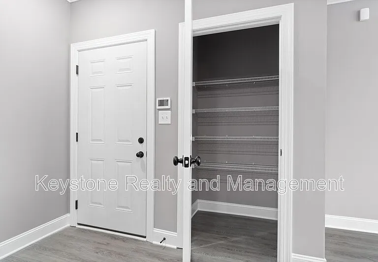 138 Center Pointe Dr #2 — Photo 8