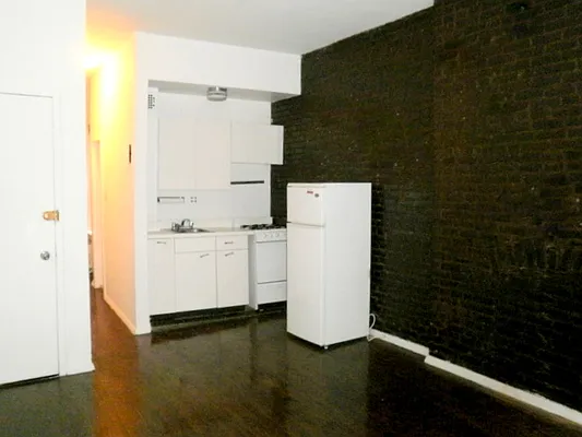 Rented by Winick Realty Group LLC | media 37