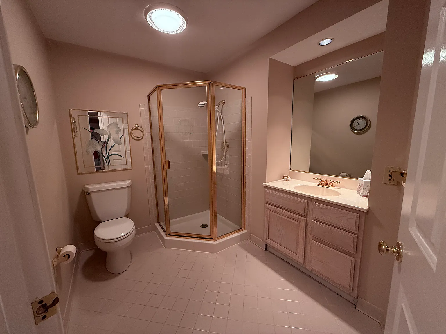 1 bed, 1400 sqft, $1,500 — Photo 4