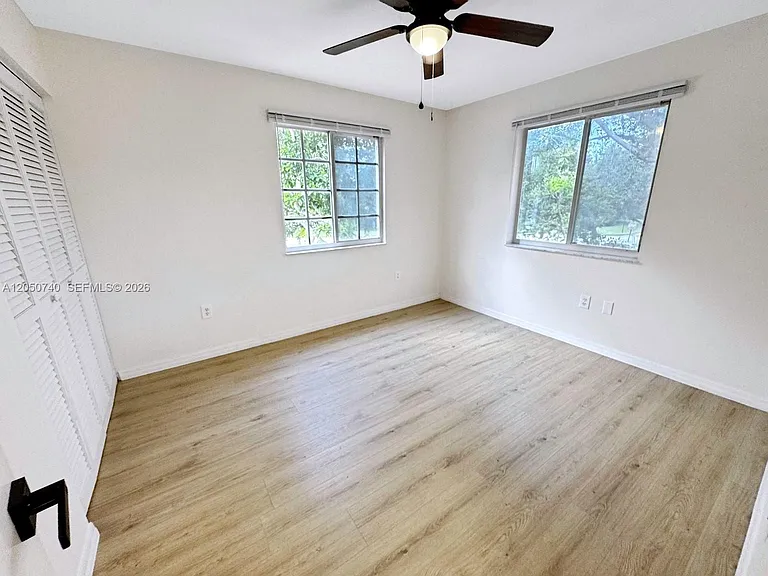 10341 SW 18th St — Photo 29