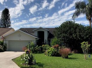 1320 Monarch Cir, Naples, FL 34116