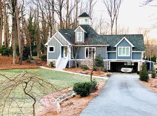 6901 Maynard Rd, Summerfield, NC 27358