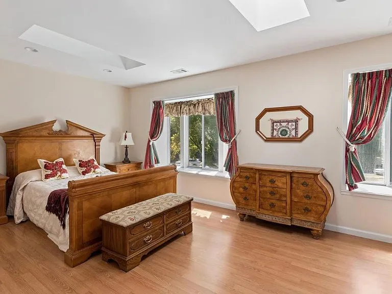 10254 Cherry Walk Ct — Photo 16