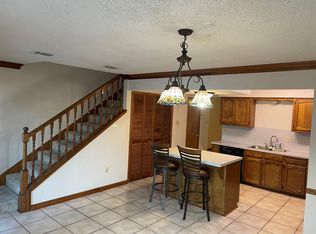 190 Ocean Dr APT 3C, Baton Rouge, LA 70806