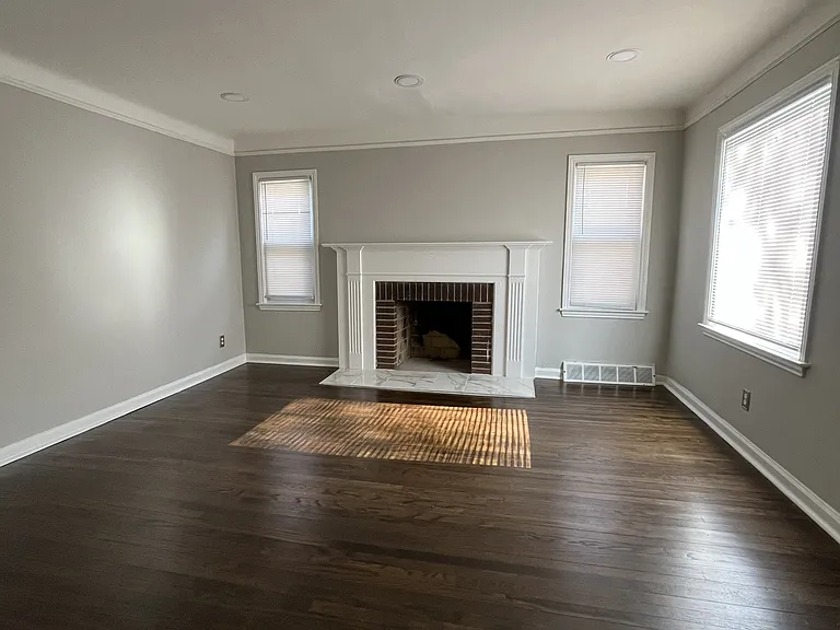 12728 Asbury Park — Photo 2