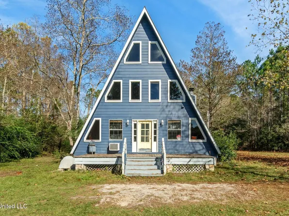 14004 Ann Rd, Moss Point, MS 39562
