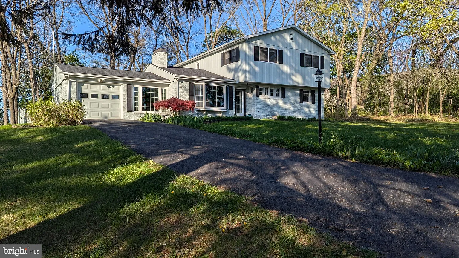 125 Grandview Rd photo 1