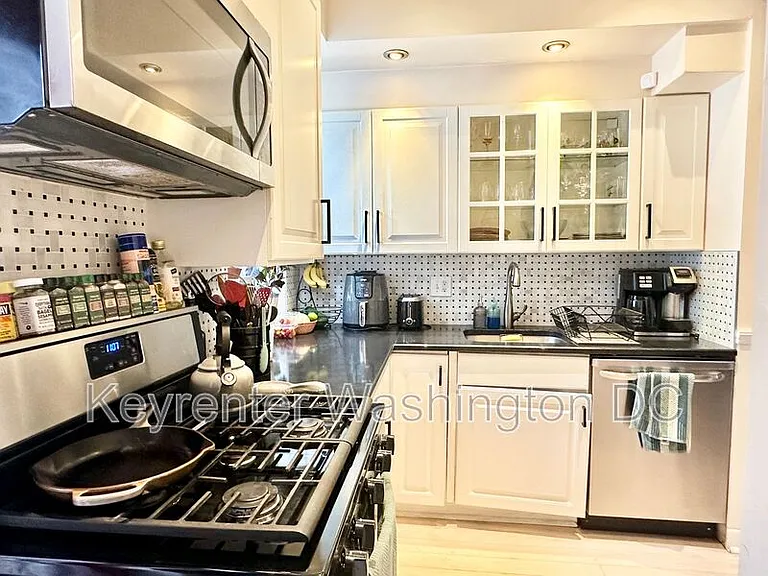 55 Todd Pl NE #NE — Photo 13