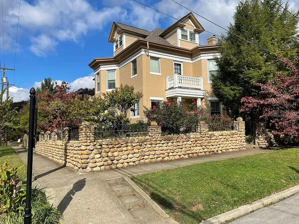 139 4th St, Pikeville, KY 41501