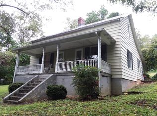 310 W Hurt Rd, Hurt, VA 24563