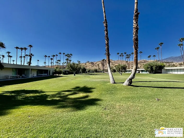 197 Desert Lakes Dr — Photo 47