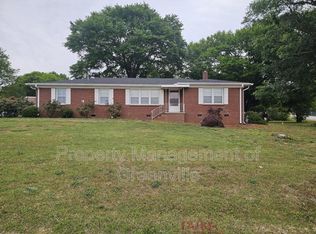 400 Berea Dr, Greenville, SC 29617