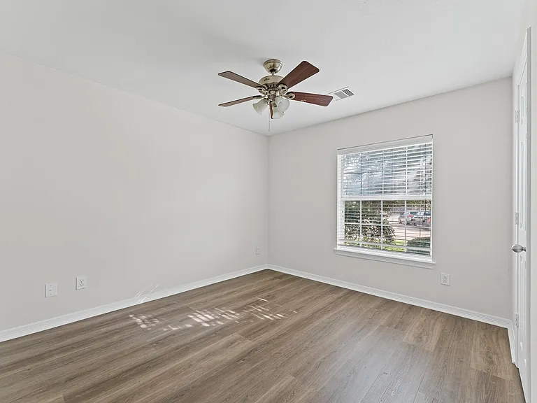 18107 Cypress Mist Ct — Photo 11
