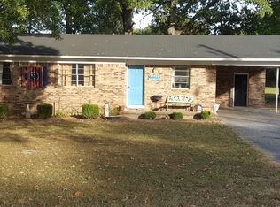 867 Moody St, Huntingdon, TN 38344