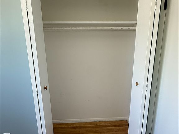 5th image of 3902 Rayton Rd