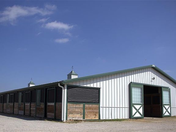 4th image of 7511 Sunshine Ln