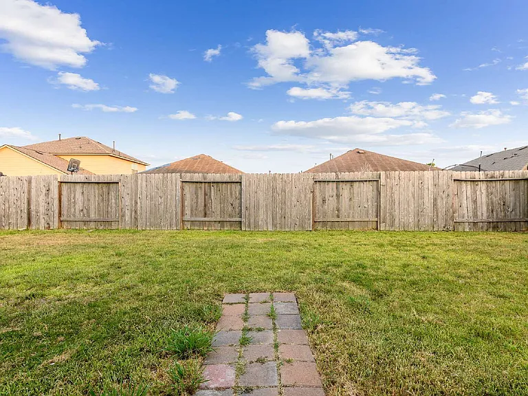 2414 Fall Aster Dr — Photo 11