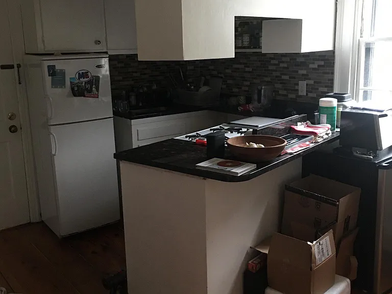 108 Hope St #2 — Photo 6