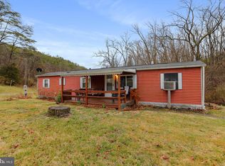 5 Fleming Ct, Hancock, MD
