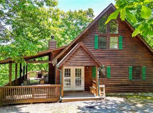 582 Fox Run Dr, Blue Ridge, GA 30513