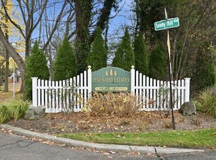 23 Sandy Hill Rd, Commack, NY 11725