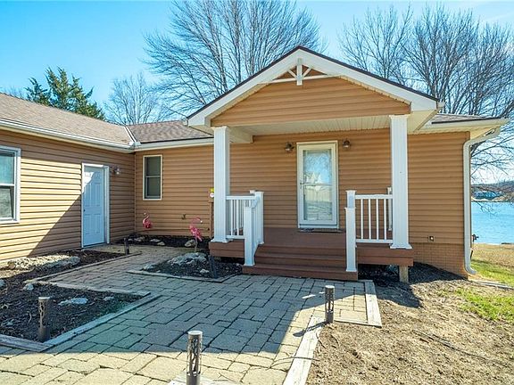 3rd image of 1006 Lake Viking Ter