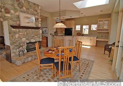 3rd image of 1939 Woodstone Ln