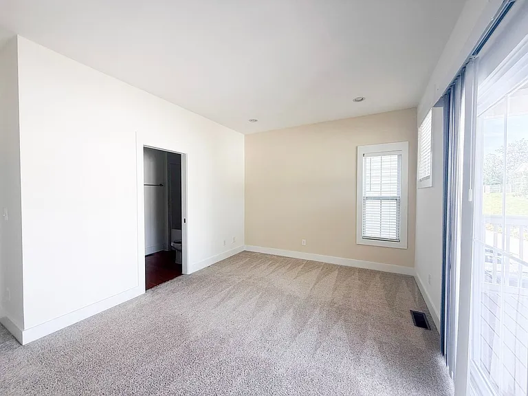 105 Allison Way — Photo 18