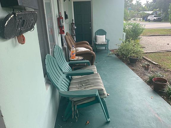 3rd image of 1200 NE 17th Ter APT B