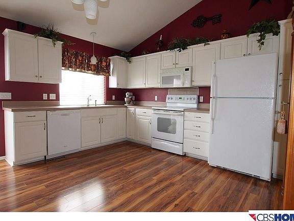 5th image of 1713 Eastview Dr