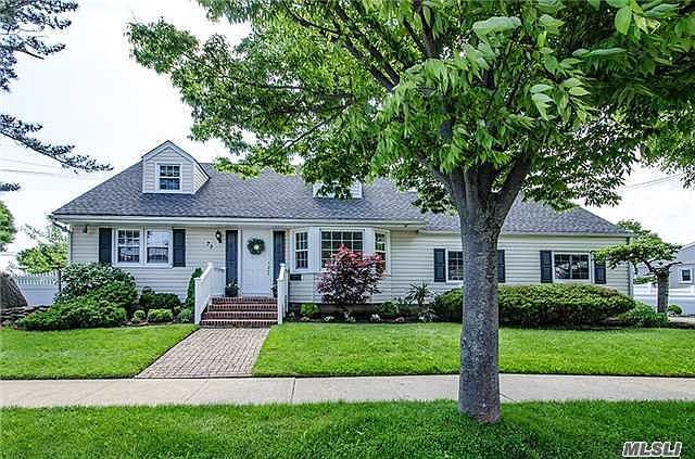1st image of 77 Greatwater Ave