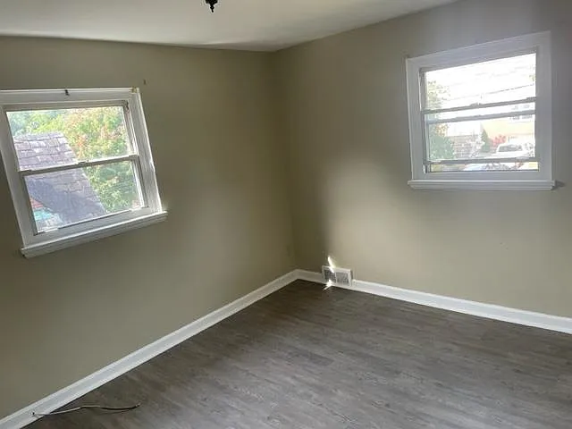 360 Anawanda Ave — Photo 4