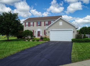223 Tralee Ln, McHenry, IL 60050