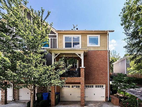 3rd image of 1292 Atlantic Dr NW