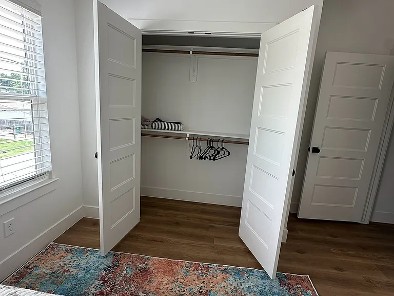126 Amundsen St #A — Photo 23