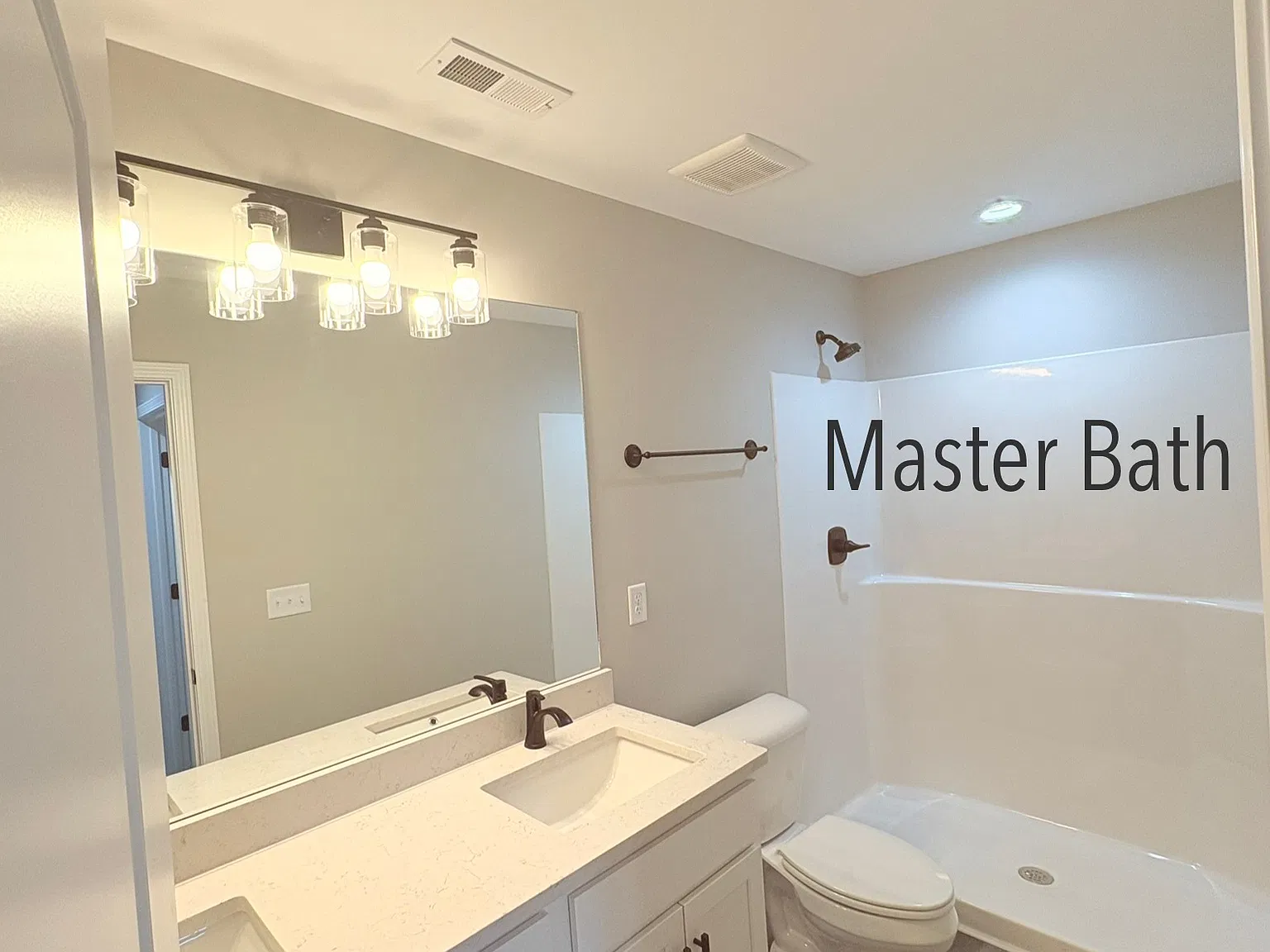 3 bed, 1300 sqft, $1,750 — Photo 2