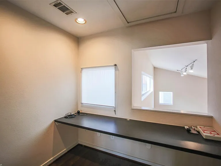 6913 Yellowstone Way Dr — Photo 16