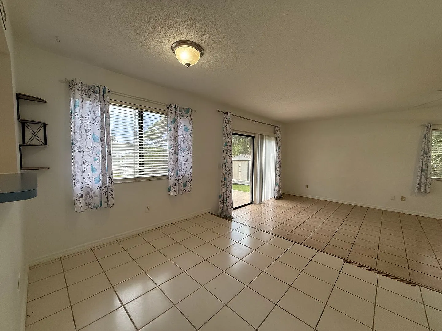 Comfortable 2 bedroom, 2 bathroom townhouse — Photo 3