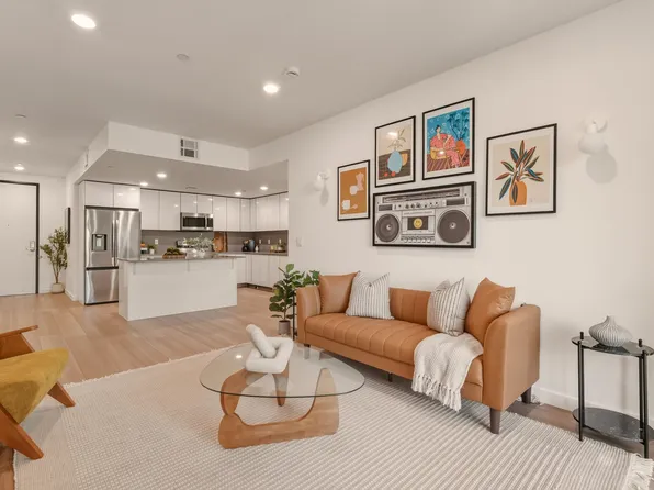 The Sophia - 1759 N Gower St