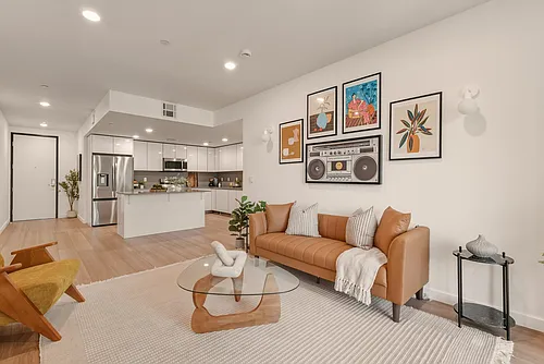 The Sophia - 1759 N Gower St Photo 1