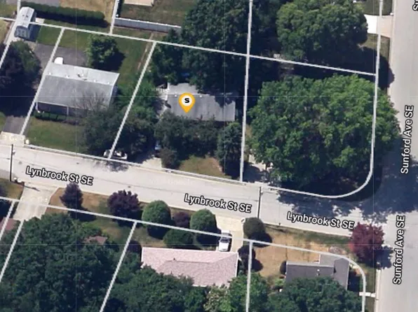 1010 Lynbrook St SE, North Canton, OH 44720