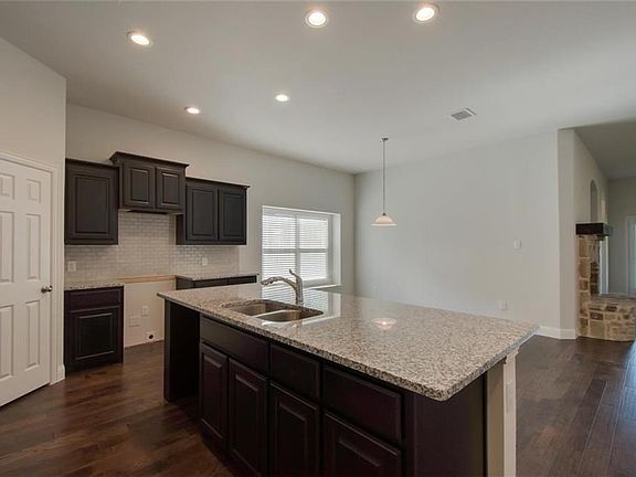 5th image of 1153 Indigo Ln