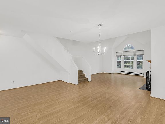 4th image of 1314 Braken Ave