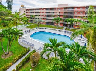 El Dorado, Hallandale, FL 33009