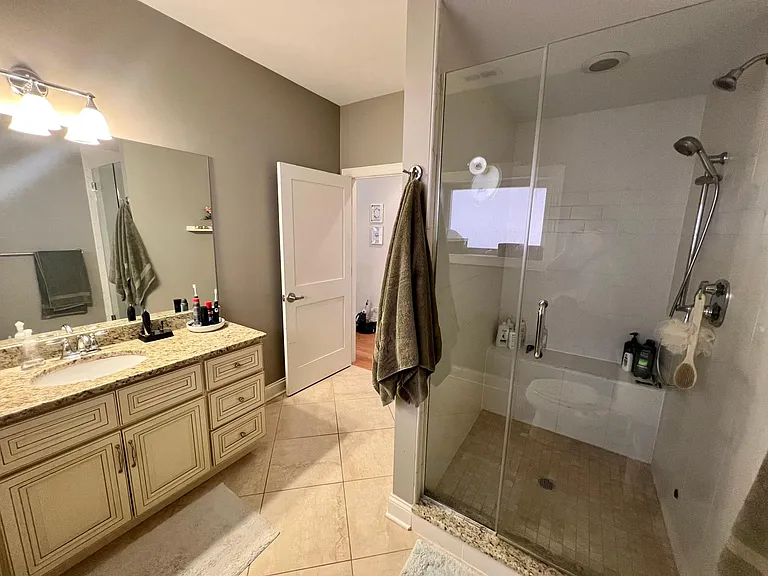 Primary En Suite Bathroom