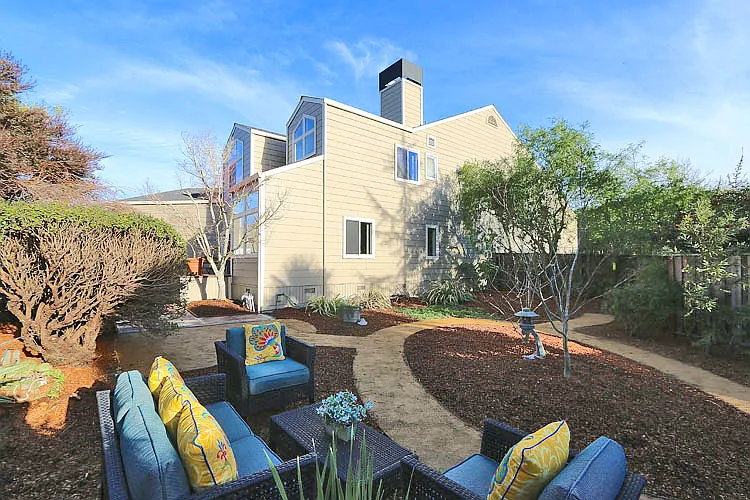 40 Creekside Ct photo 1